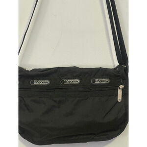 LeSportsac Black Nylon Crossbody Bag Lightweight Travel Everyday Shoulder Purse